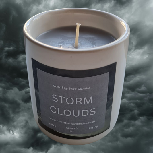 WHITE CERAMIC CANDLE - STORM CLOUDS