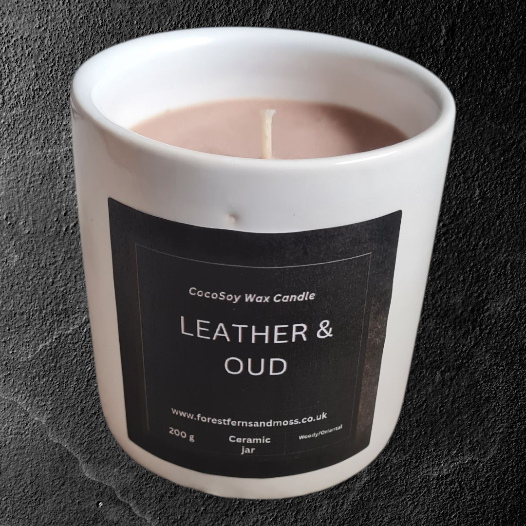 WHITE CERAMIC CANDLE - LEATHER & OUDH